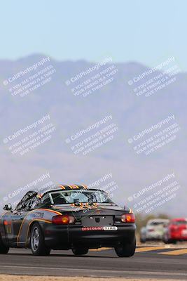 media/Feb-17-2024-Nasa AZ (Sat) [[ca3372609e]]/4-Race Group A/Session 2 Qualify (Turn 16)/